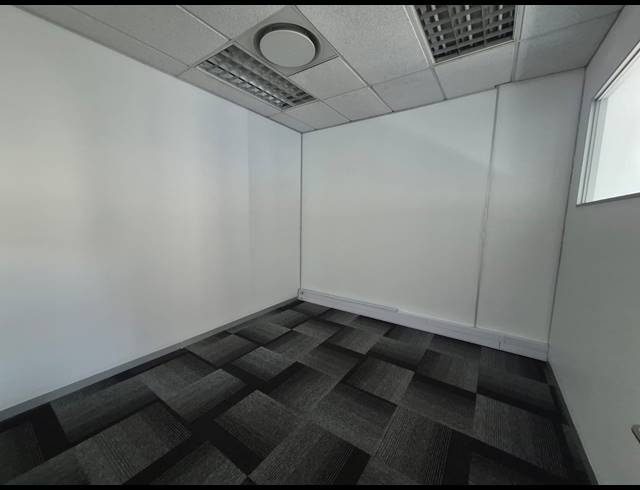 489M² OFFICE TO LET IN SANDTON CENTRAL